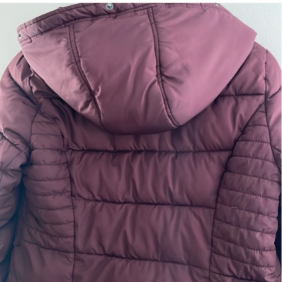 Abercrombie & Fitch Maroon Puffer Jacket - Picture 8 of 8